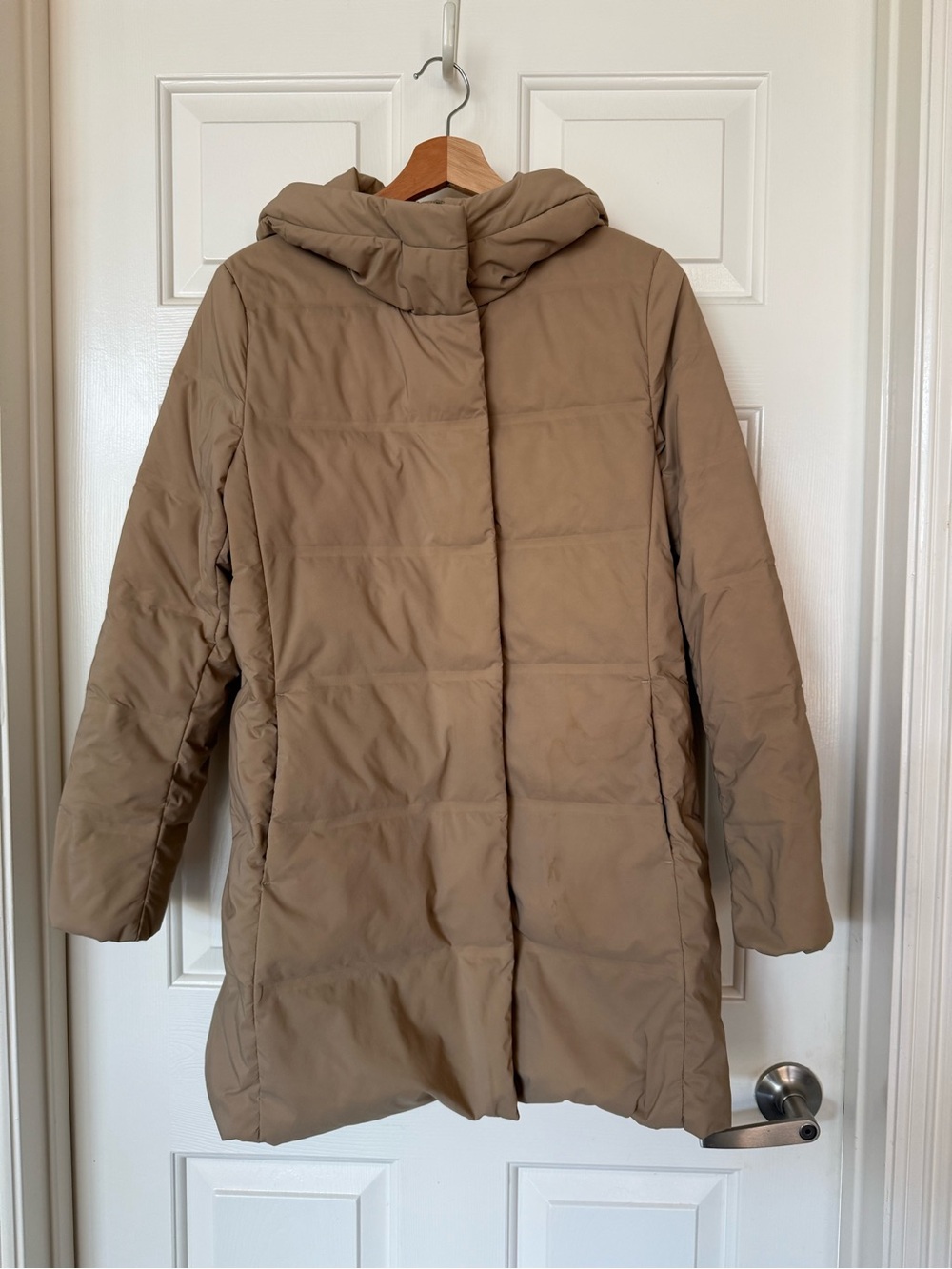 Uniqlo Women's Seamless Down Coat